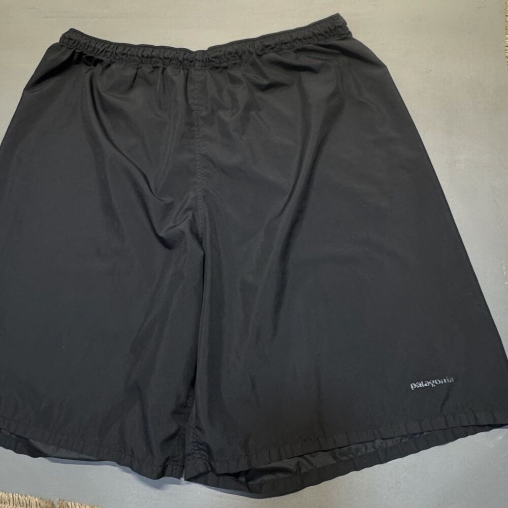 Classic Patagonia Baggies shorts in versatile black L Gorpecore, hiking, camping